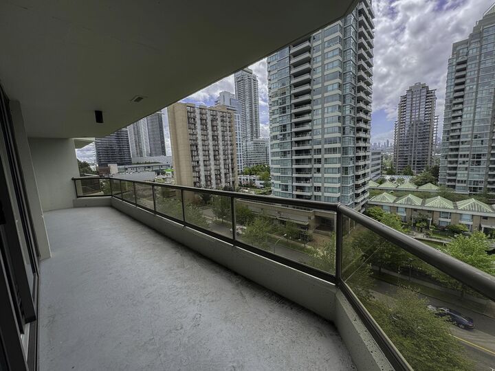 Property Photo:  4353 Halifax Street 806  BC V5C 5Z4 