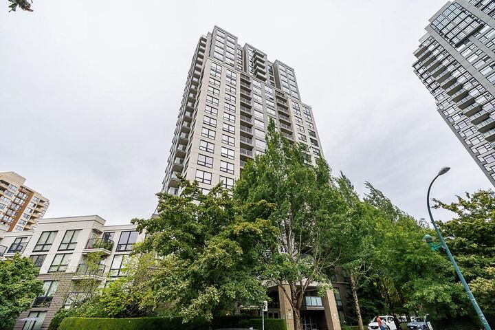 Property Photo: 3663 Crowley Drive 2409 BC V5R 6H4