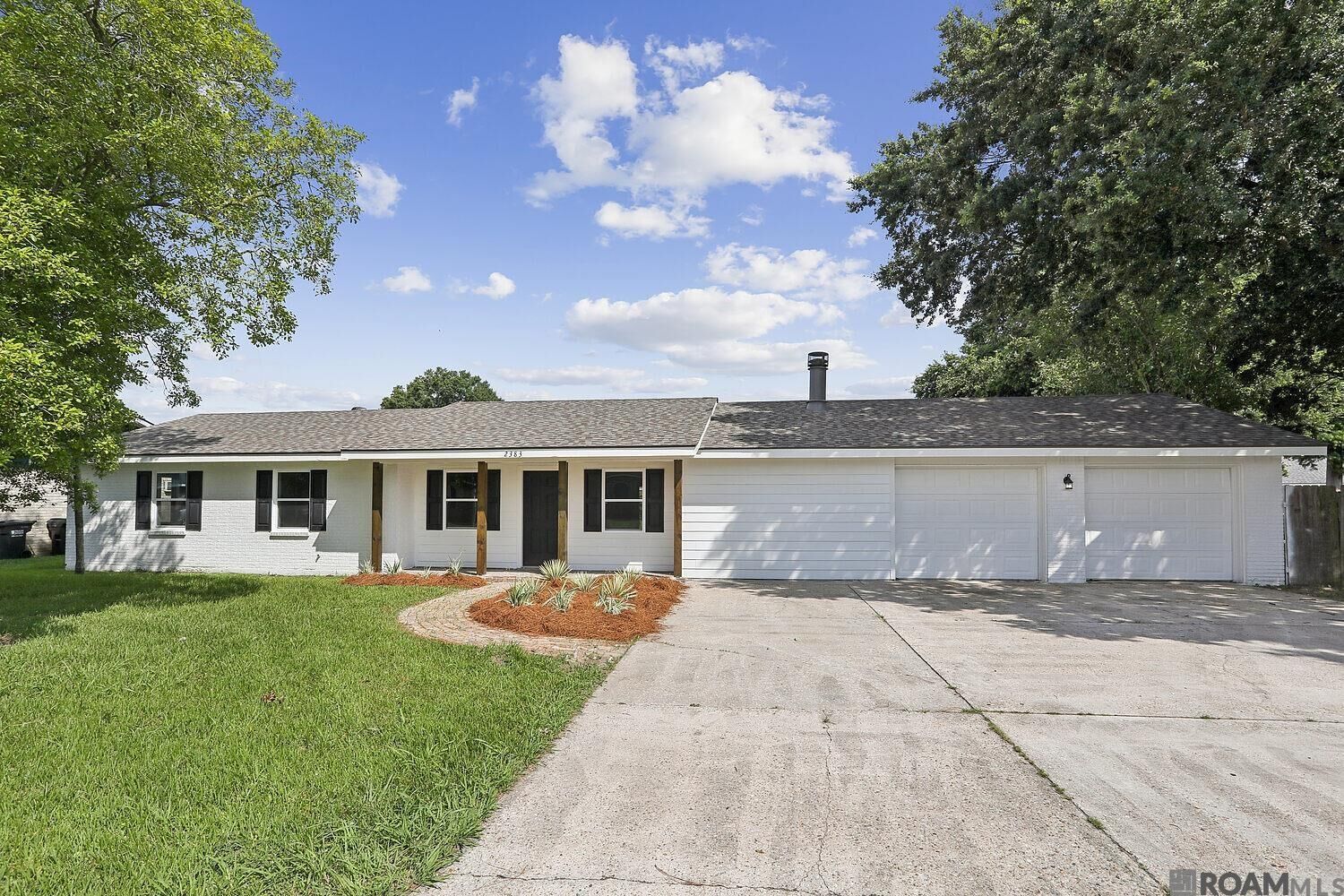 Property Photo: 2383 St Mark Ct LA 70346