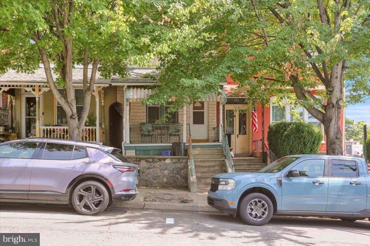 Property Photo:  303 Chestnut Street  PA 19611 