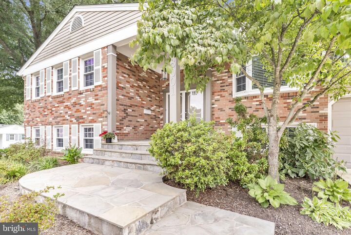 Property Photo:  8001 Leyton Place  VA 22152 