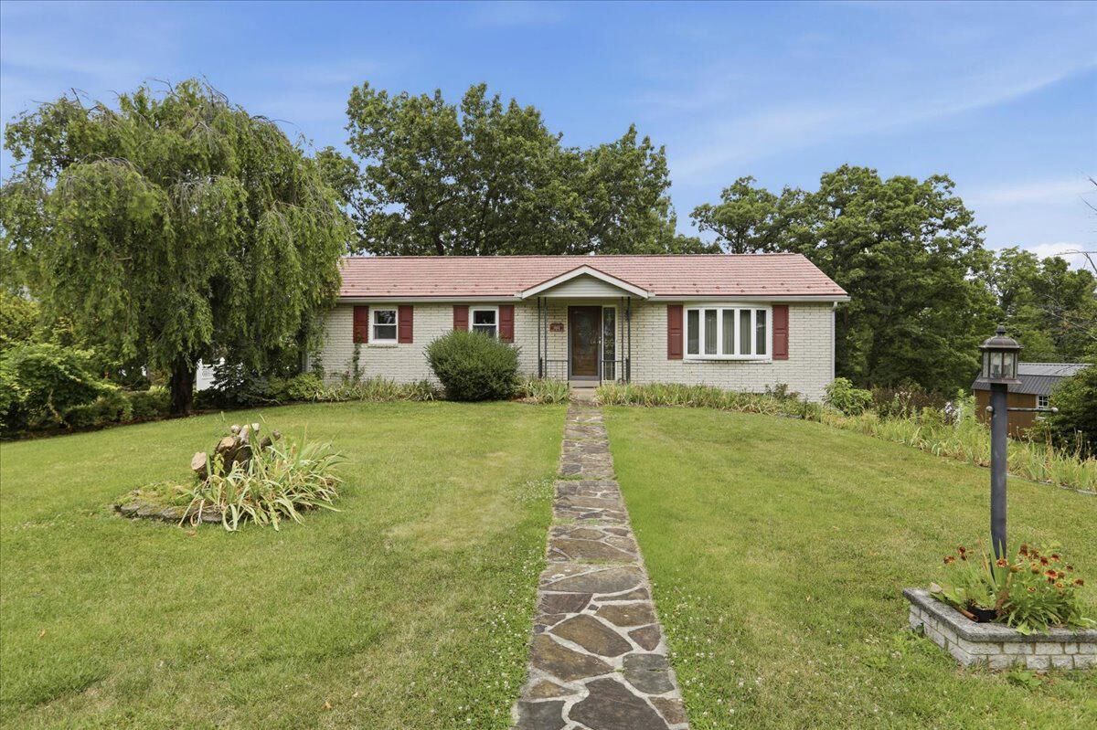 Property Photo:  14105 Royal Oak Drive SW  MD 21502 