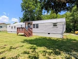 Property Photo:  3932 Oakwood Circle  NC 28080 