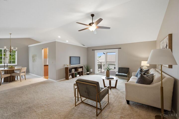 Property Photo:  621 Covedale Avenue  OH 45238 