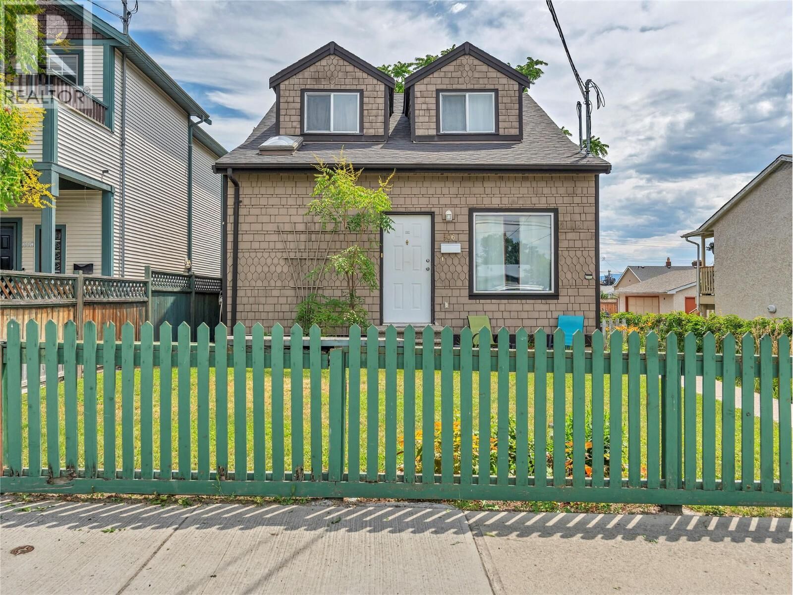 Property Photo:  506 Nelson Avenue  BC V2A 2L2 