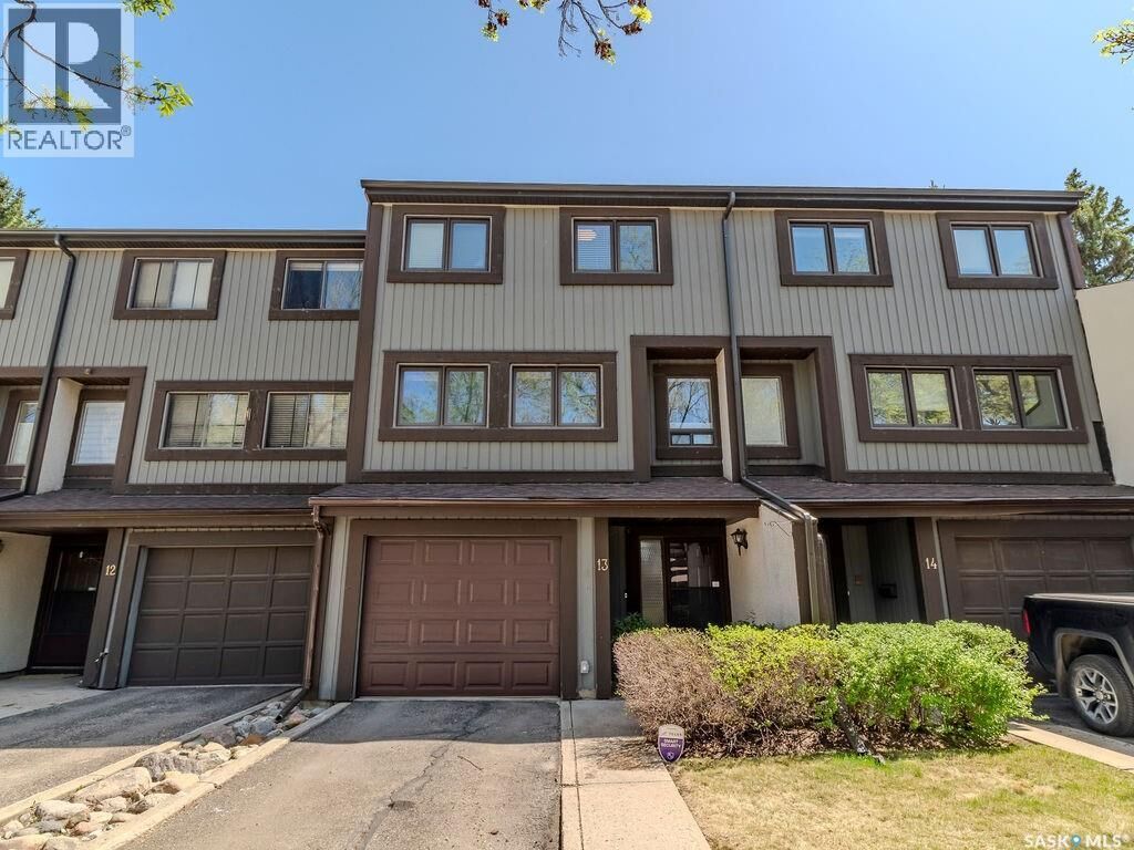 Property Photo:  13 455 Pinehouse Drive  SK S7K 5X1 