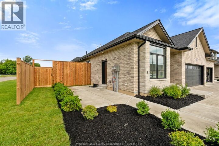 Property Photo:  715 Elliot Point Road B  ON N9V 0H1 