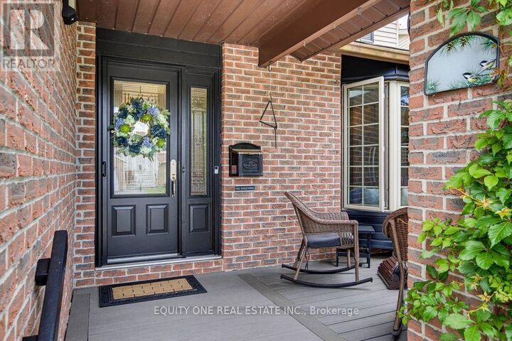 Property Photo:  289 Du Grand Bois Avenue  ON K1E 2S8 