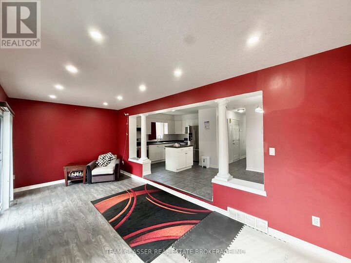 Property Photo:  691 Oakcrossing Road  ON N6H 5V7 