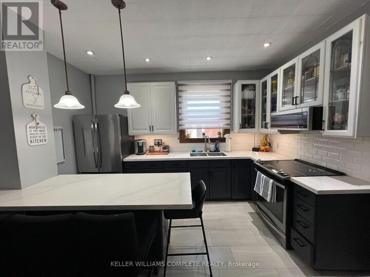 Property Photo: 5285 Stuart Avenue ON L2E 4M9