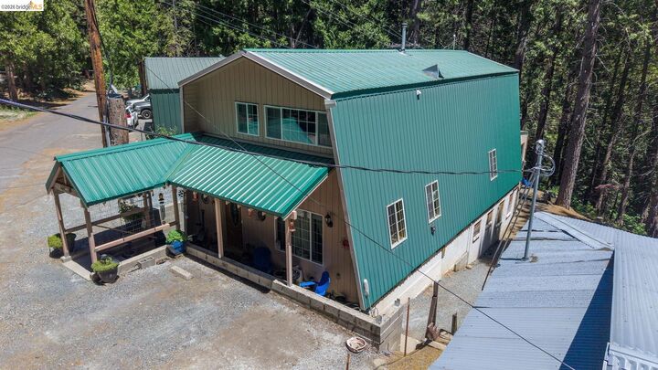 Property Photo: 26098 N Fork Rd CA 95335