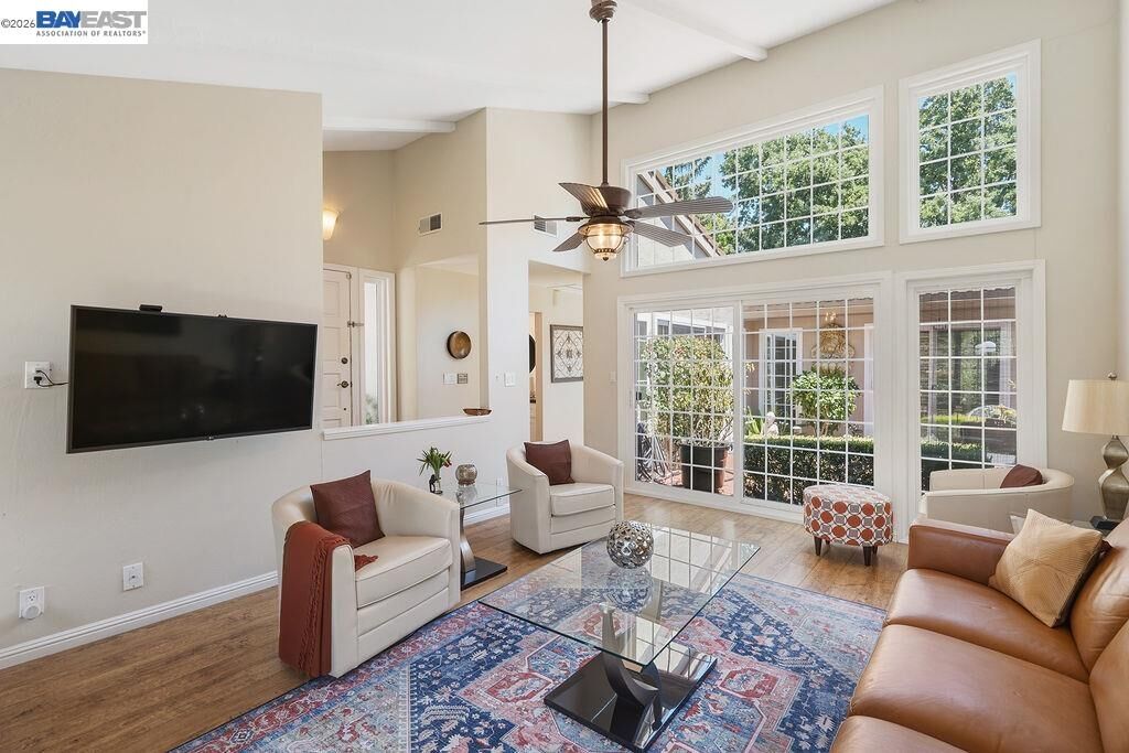 Property Photo: 531 Jones Place CA 94597