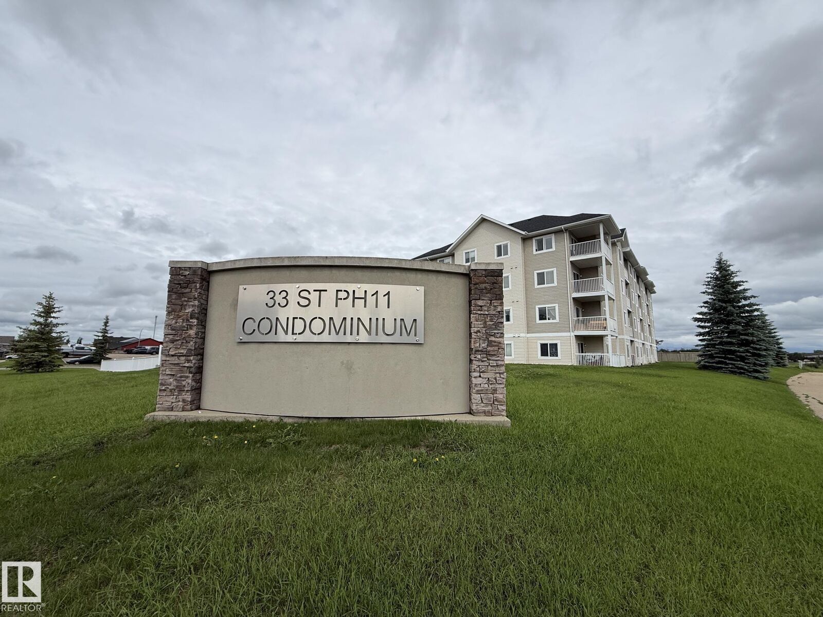 Property Photo:  4309 33 Street 301  AB T7Z 0C4 