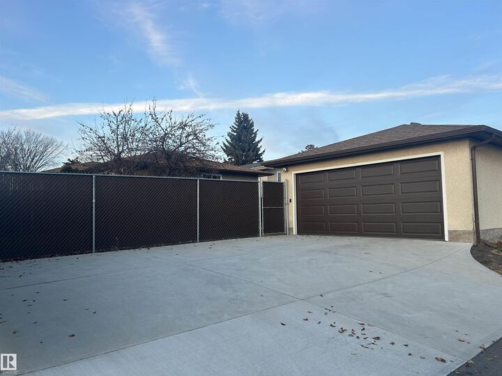 Property Photo:  14911 77 Street NW  AB T5C 1E9 