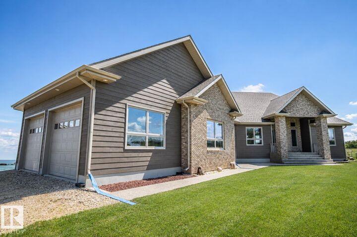 Property Photo:  60231 Range Rd 464  AB T9N 2J6 