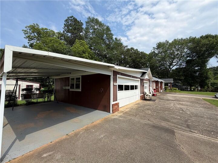 Property Photo:  401 Latimore Avenue  GA 30518 