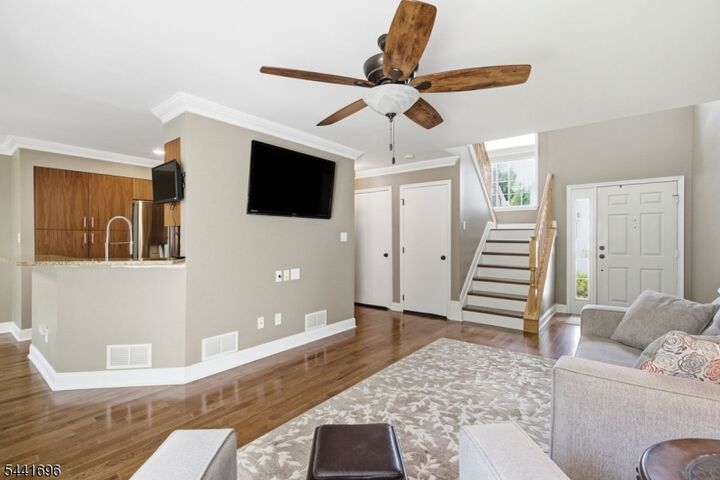 Property Photo:  45 Weatherhill Rd  NJ 07419 
