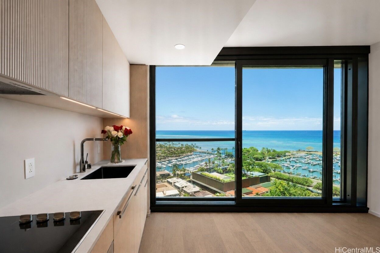 Property Photo:  333 Ward Avenue 1808  HI 96814 