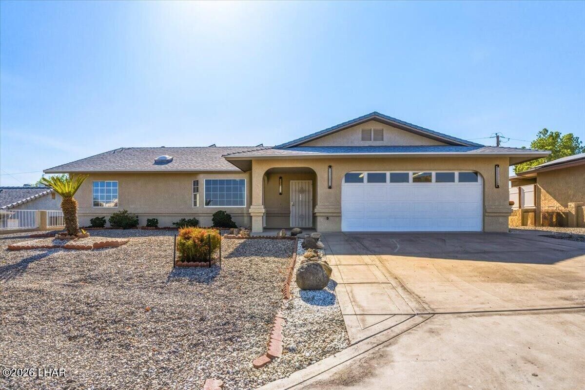 Property Photo: 3455 Saddleback Dr AZ 86406