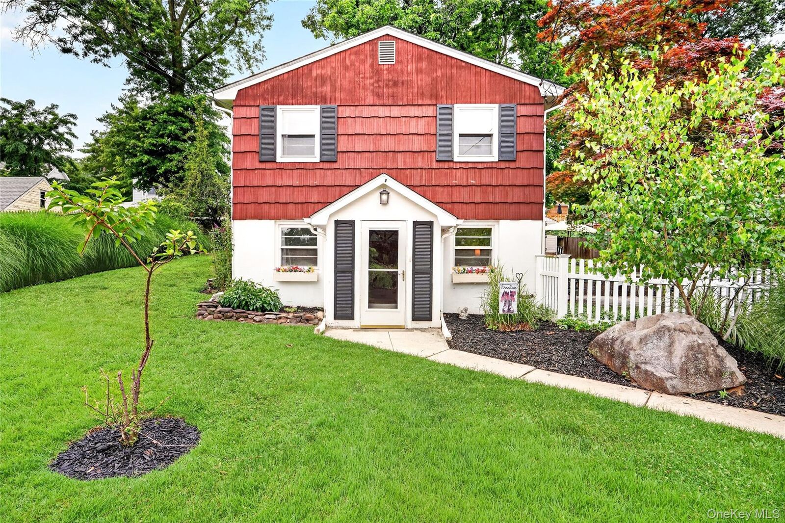 Property Photo:  404 Tompkins Avenue  NY 10960 