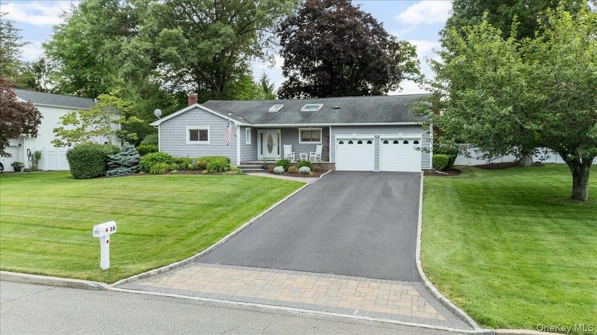 Property Photo:  39 Merrivale Drive  NY 11787 
