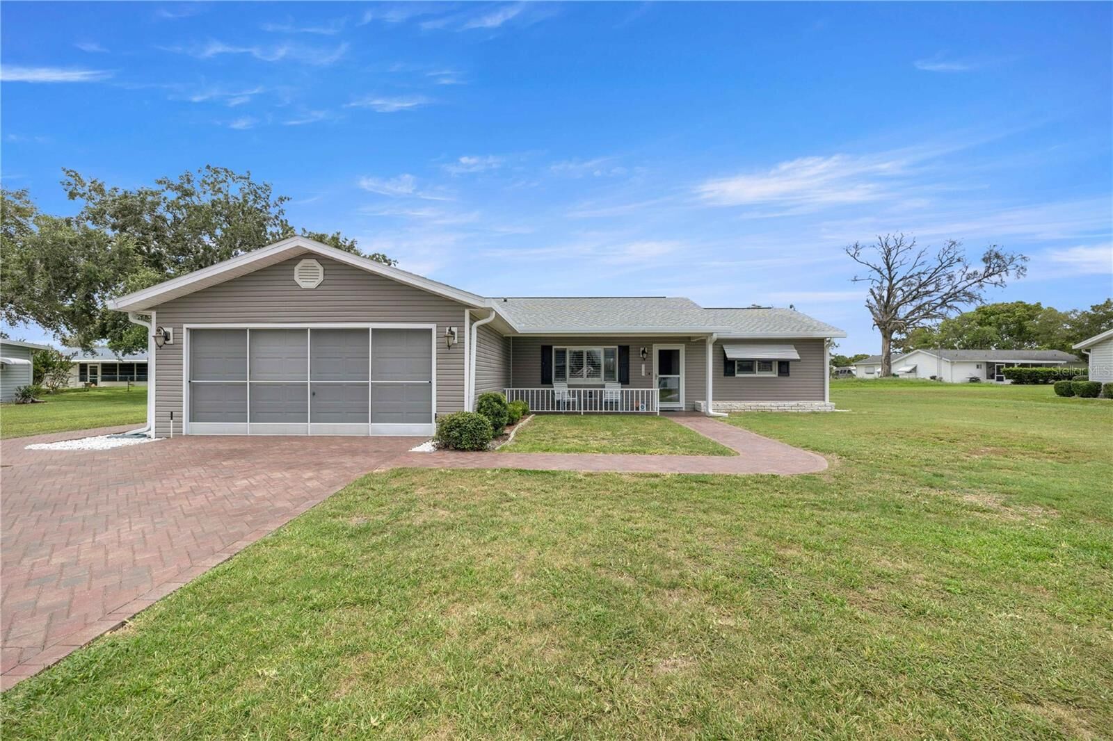 Property Photo:  17571 SE 105th Terrace  FL 34491 