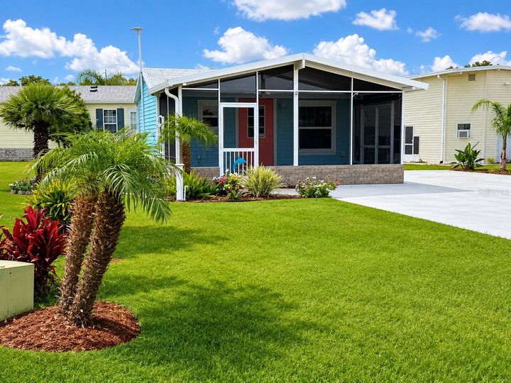 Property Photo:  5245 Island View Circle N  FL 33868 