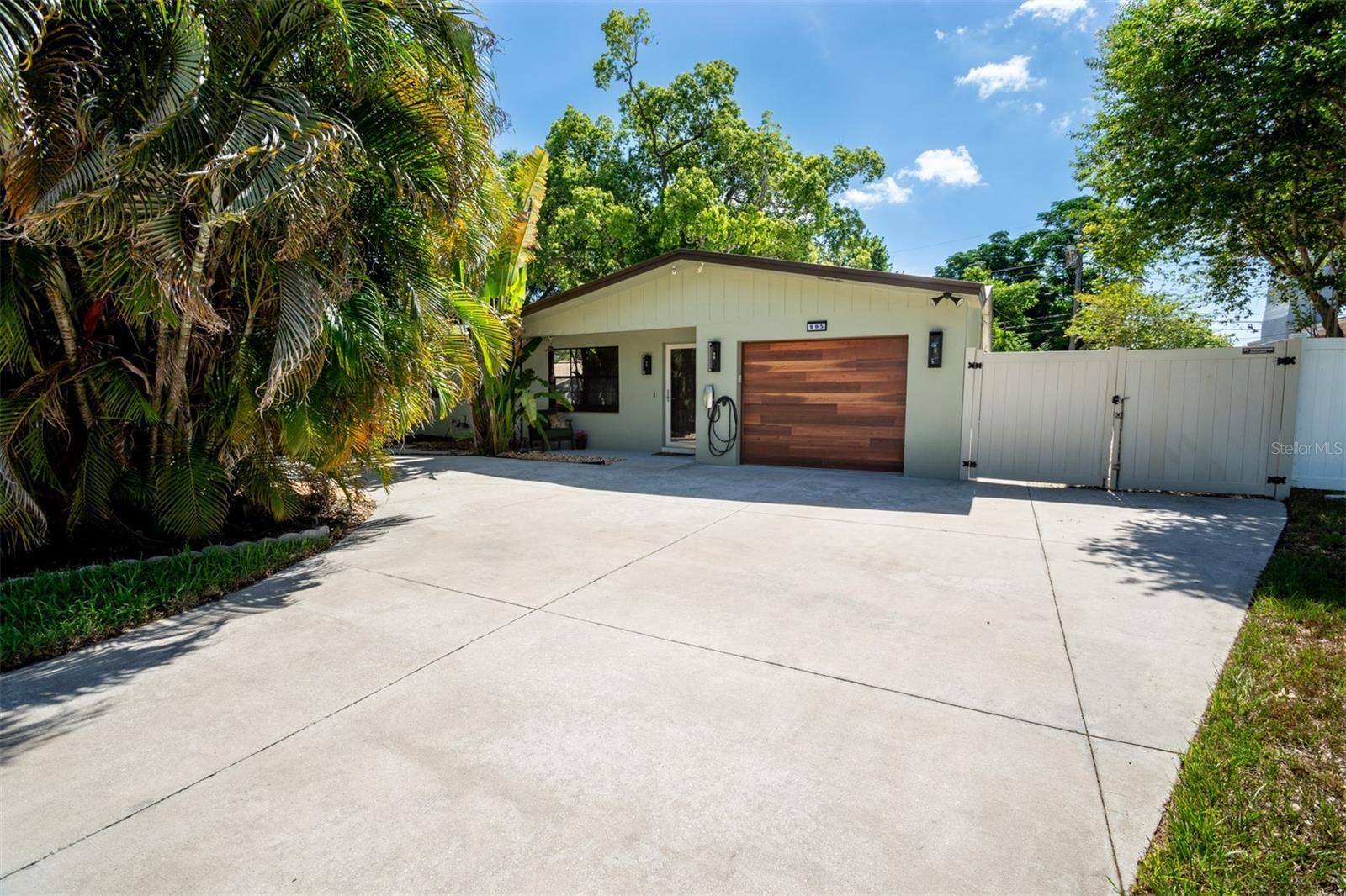 Property Photo:  995 Emerson Drive  FL 34698 
