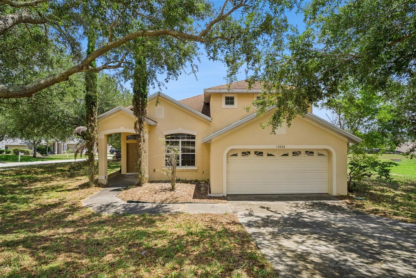 Property Photo:  13048 Baybrook Lane  FL 34711 