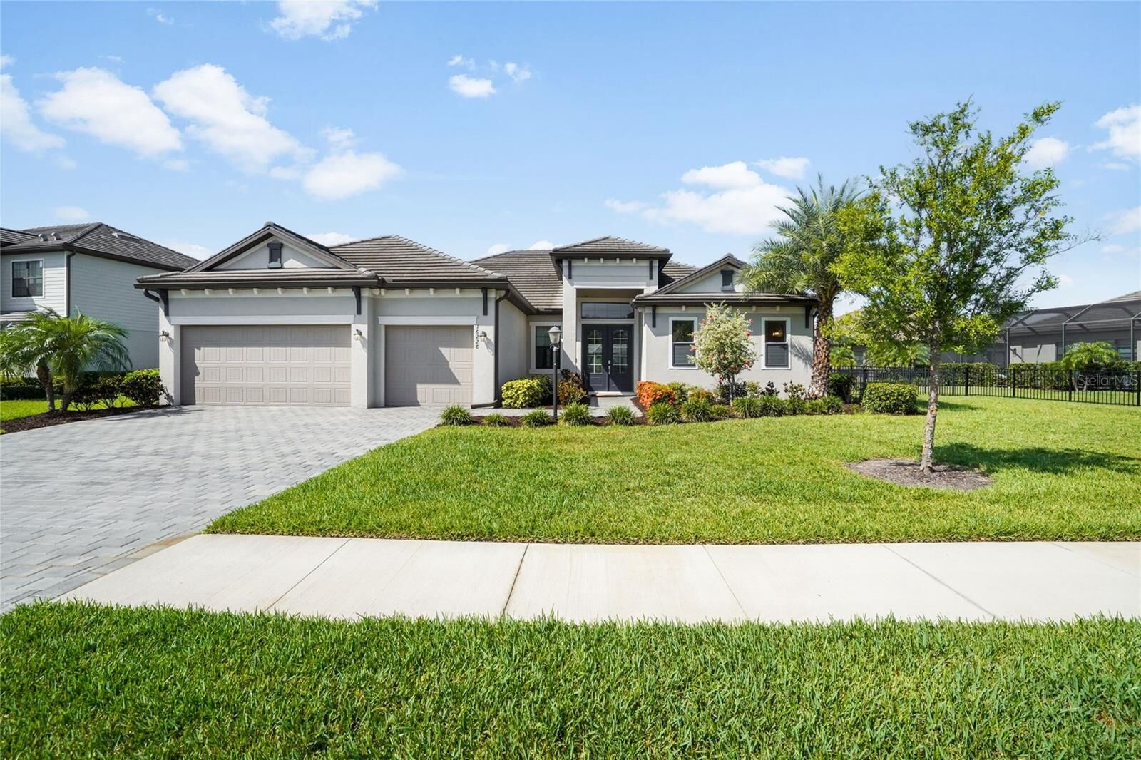Property Photo: 16228 Tradewind Terrace FL 34211