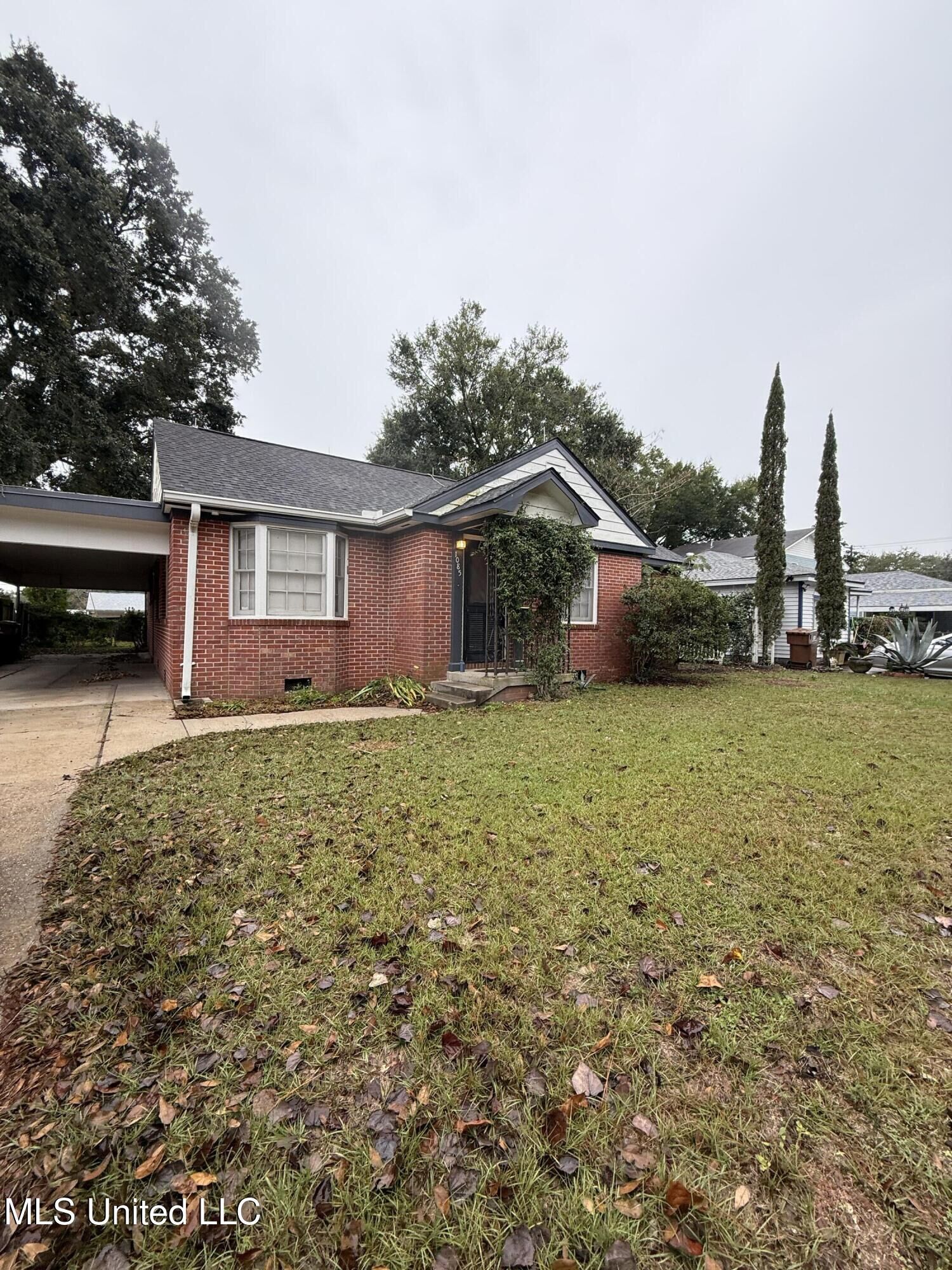 Property Photo:  1085 Cherokee Street  MS 39530 