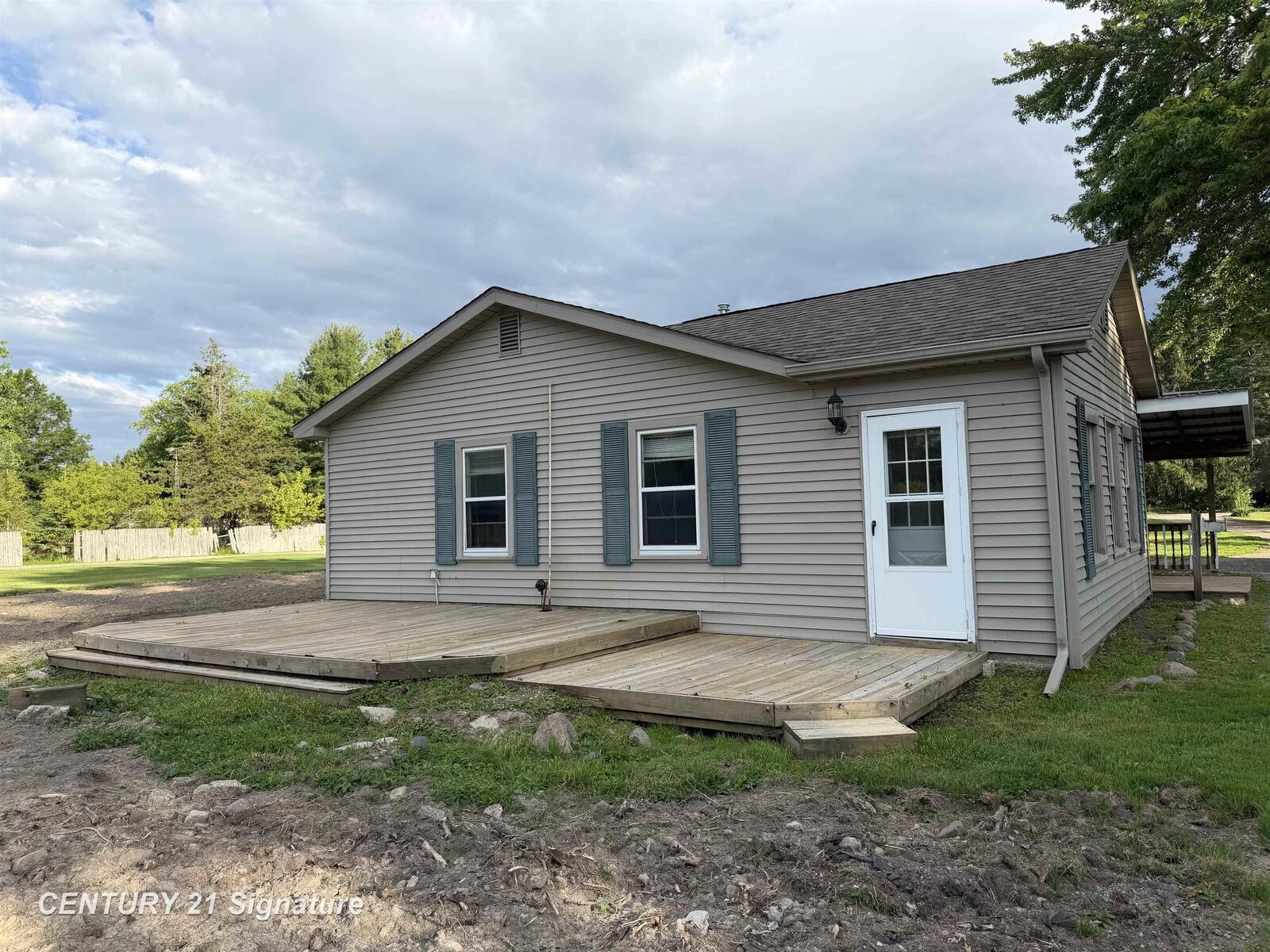 Property Photo:  13390 Ring Road  MI 48655 