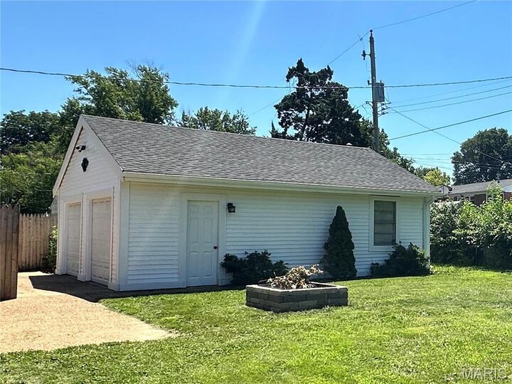 Property Photo:  160 Saint Patrick Lane  MO 63031 