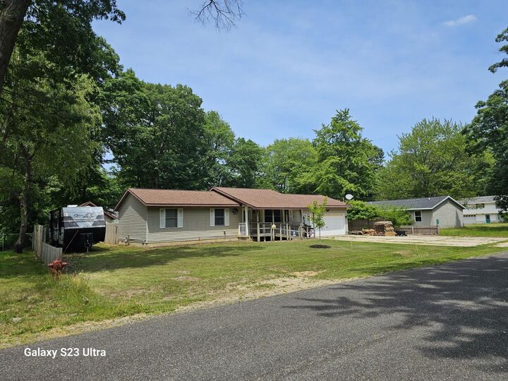 Property Photo:  3074 Glenrick Avenue  MI 49442 