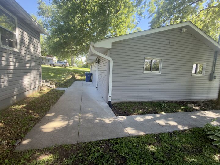 Property Photo:  1499 Main Avenue  IA 52732 