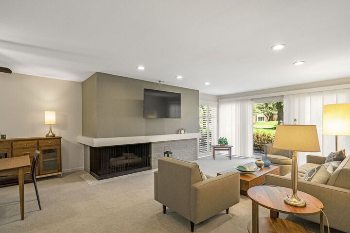 Property Photo:  2 Oak Brook Club Drive C106  IL 60523 