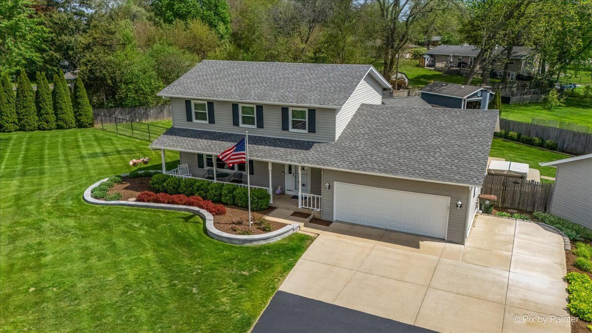 Property Photo:  37W150 Olwin Drive  IL 60124 