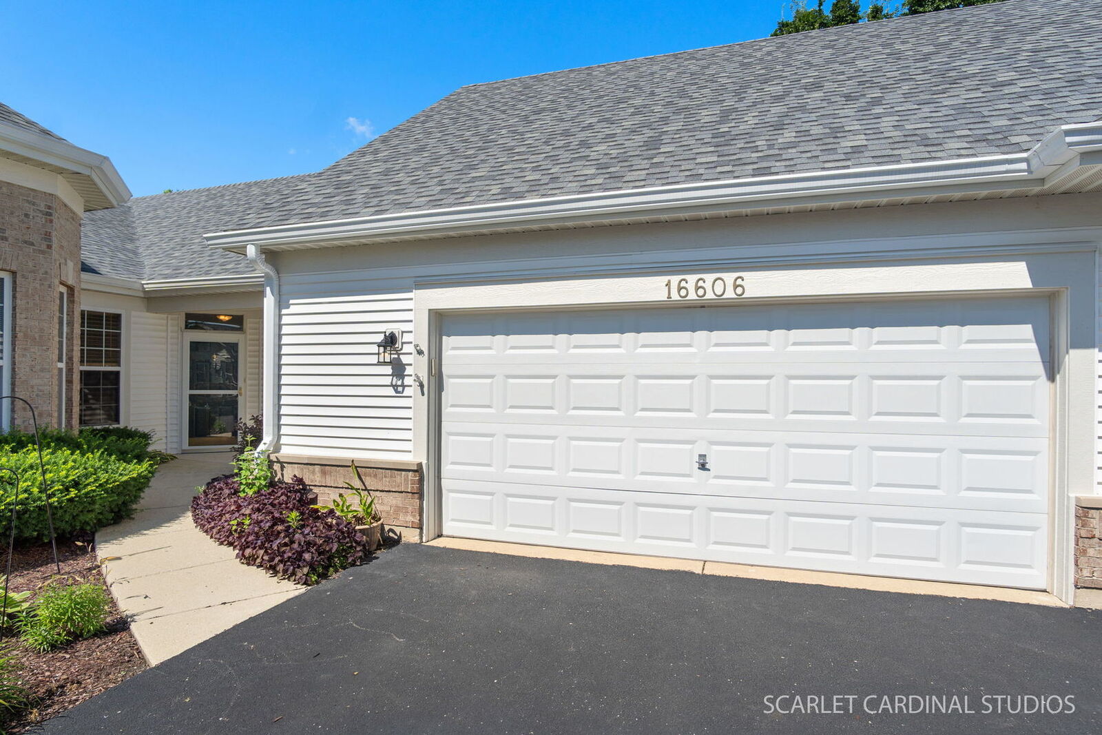 Property Photo: 16606 Buckner Pond Way IL 60403