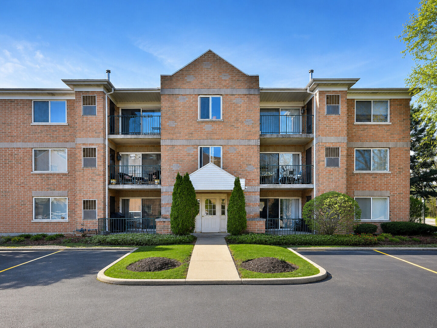 Property Photo:  5351 N East River Road 203  IL 60656 
