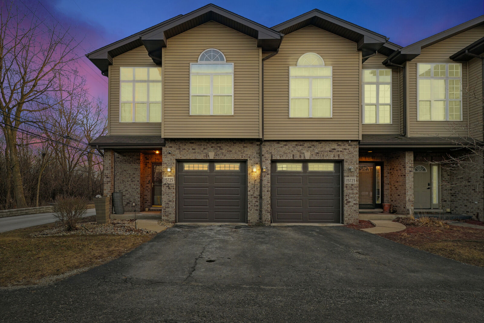 Property Photo: 15725 S Kedzie Avenue 9 IL 60428