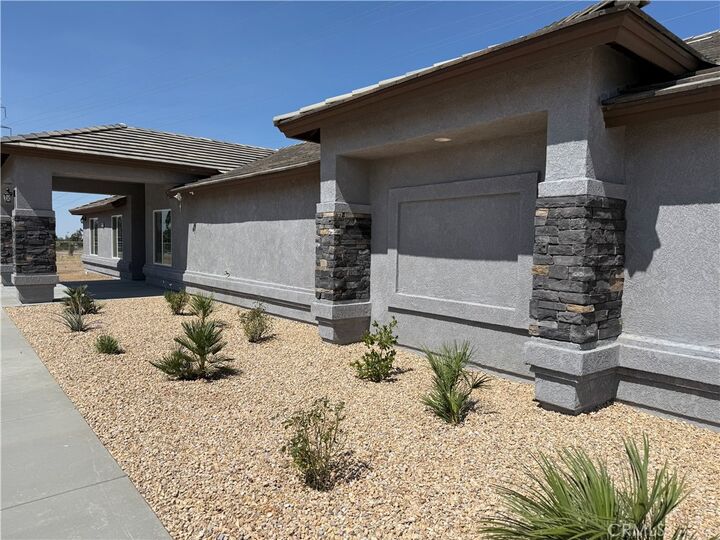 Property Photo: 9835 Pyrite Avenue CA 92345