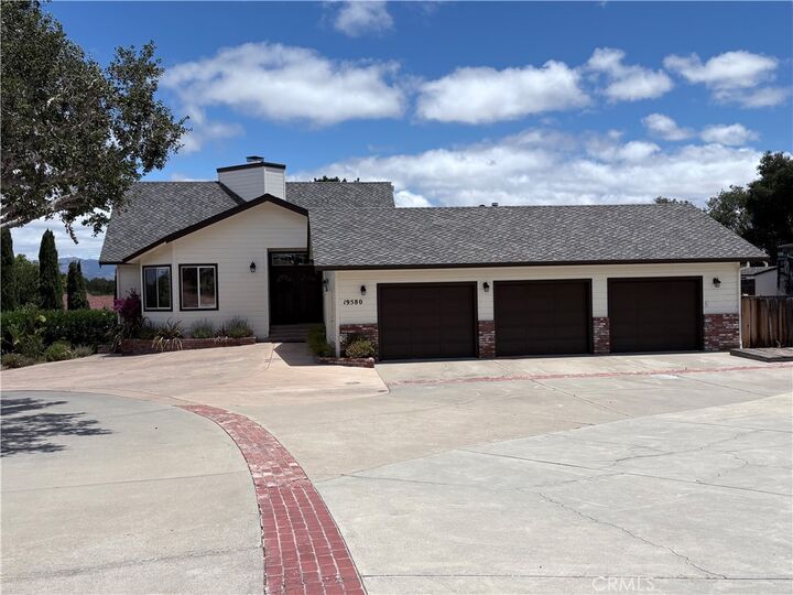 Property Photo:  19580 Redding  CA 93908 