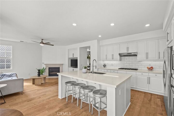 Property Photo:  40166 Medford Road  CA 92591 