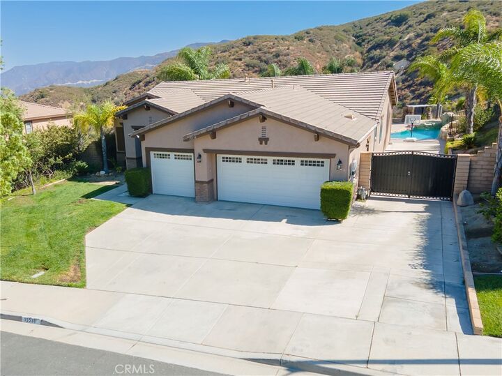 Property Photo:  15538 Starview  CA 92530 