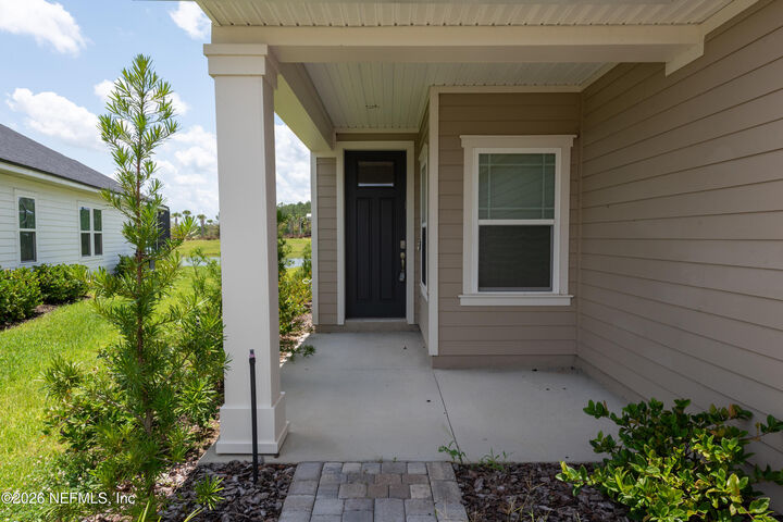 Property Photo: 160 Rose Dew Drive FL 32092