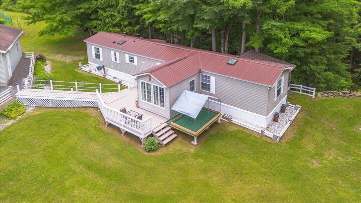 Property Photo: 8642 Main Road VT 05462