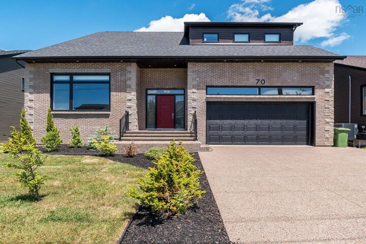 70 Bradford Place — photo 1