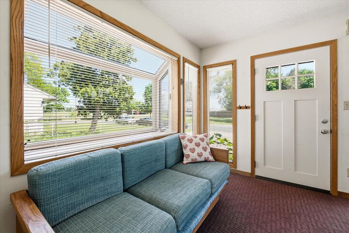 Property Photo:  5625 Hillsview Road  MN 55430 