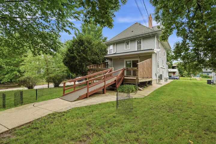 Property Photo:  2016 Laurel Avenue  MN 55104 