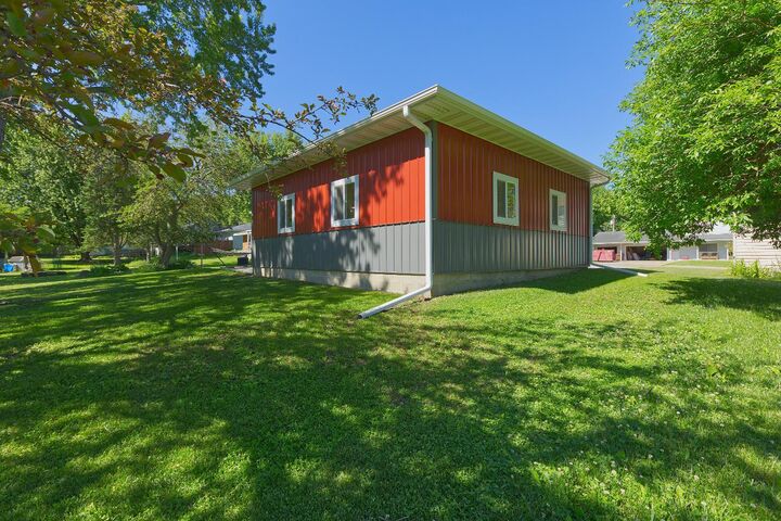 Property Photo:  704 11th Avenue  MN 55349 